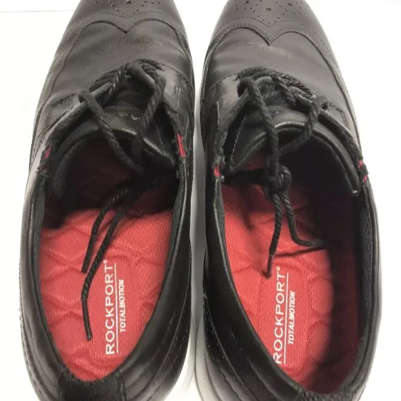 Rockport Men’s Total Motion Sport Wingtip Oxford Black Leather, Size 10 M.