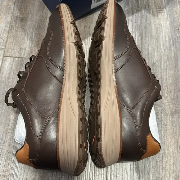 Rockport Weston Dark Brown Casual Laced Shoe size 10 NEW
