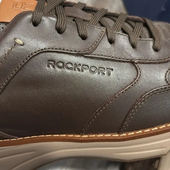 Rockport Weston Dark Brown Casual Laced Shoe size 10 NEW