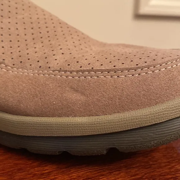 Rockport XCS Tan Suede Trutech Memory Foam Slip On Shoes Size 8.5