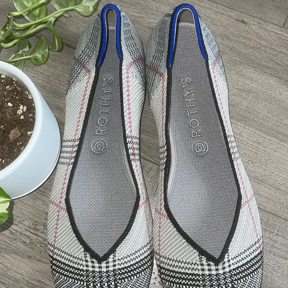 Rothy's gray glen plaid size 13 woman’s round flat …