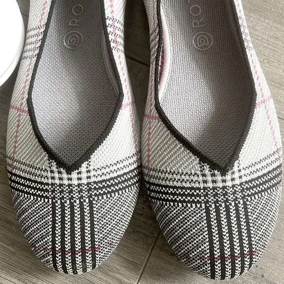 Rothy's gray glen plaid size 13 woman’s round flat …