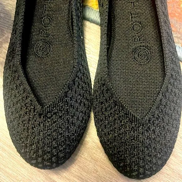 Rothys honeycomb round toe size 5 flat woman’s shoes