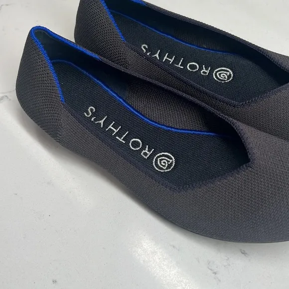 Rothy’s Round-Toe Ballet Flat Shoes Womens Size 6