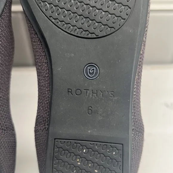 Rothy’s Round-Toe Ballet Flat Shoes Womens Size 6