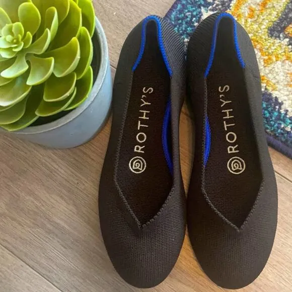 Rothys round toe size 5.5 black womans flat shoes