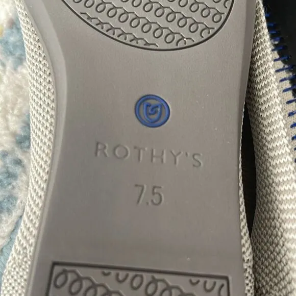 Rothy’s round toe size 7.5 light gray woman’s flat shoes