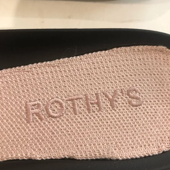 Rothy’s Size 7.5 The Ballet Flat pink bow. Recycled washable slip ons comfy