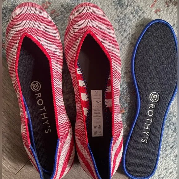 Rothys the round toe oposite stripe size 7  flat woman shoes