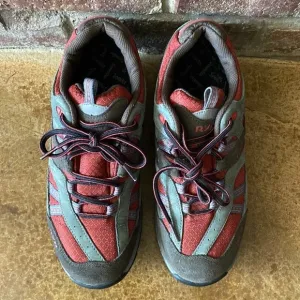 RYN TRAIL COMFORT WALKER GRAY AND RED SUEDE LEATHER HIKING WALKING SHOES