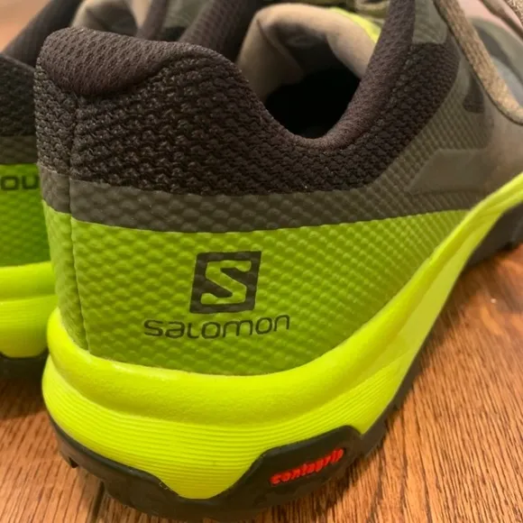 Salomon Men's Outline Hiking Shoes in Size 10.5