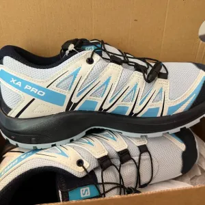 Salomon Speedcross J NIB Y5