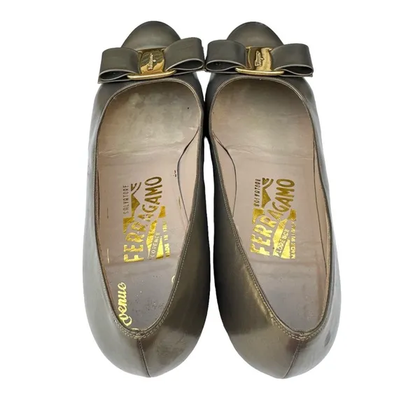 Salvatore Ferragamo Vara Bow Details Flat Shoes Metallic Gold Green Leather