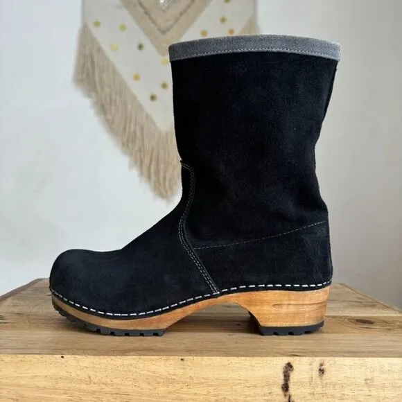 Sanita Risotto Black Suede Gray Trim 100% Leather Wooden Sole Clog Boot Size 38