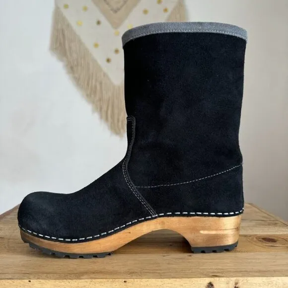 Sanita Risotto Black Suede Gray Trim 100% Leather Wooden Sole Clog Boot Size 38