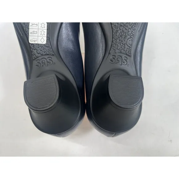SAS Womens Navy Blue Pump Slip On Shoe Size 7.5 Wide Low Block Heel Milano