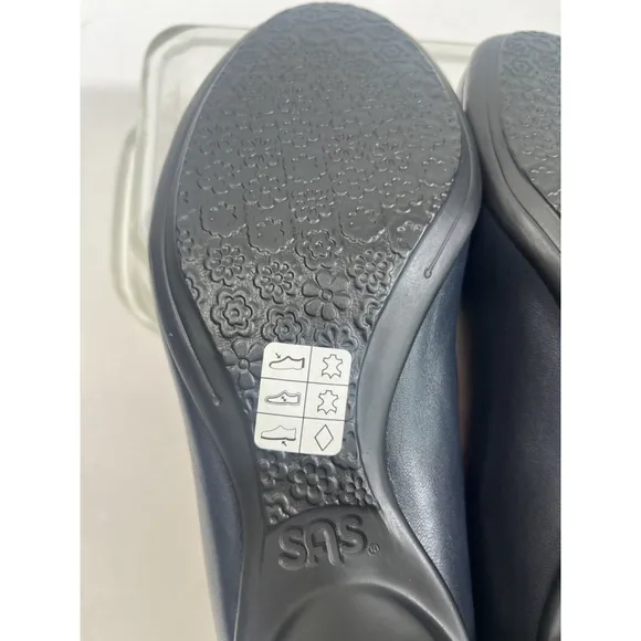 SAS Womens Navy Blue Pump Slip On Shoe Size 7.5 Wide Low Block Heel Milano