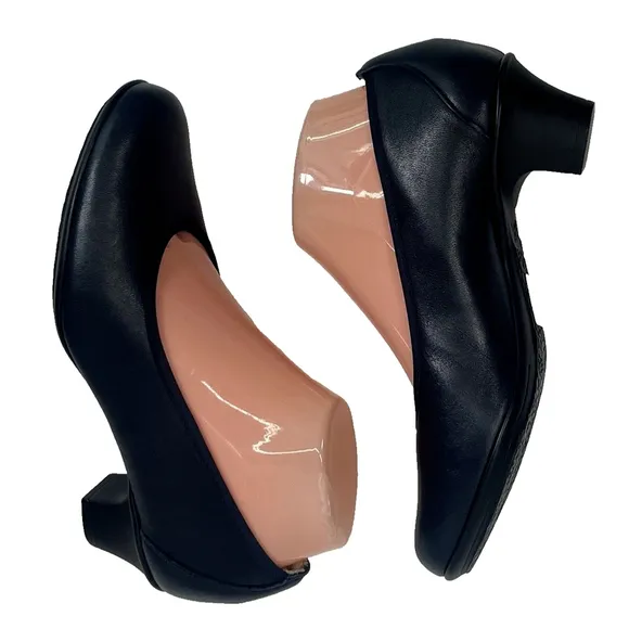 SAS Womens Navy Blue Pump Slip On Shoe Size 7.5 Wide Low Block Heel Milano