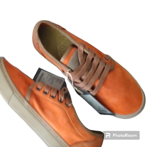 Satorisan Women's Heisei Suede Terracota Shoes. Size 37 US(6-6.5 Women).