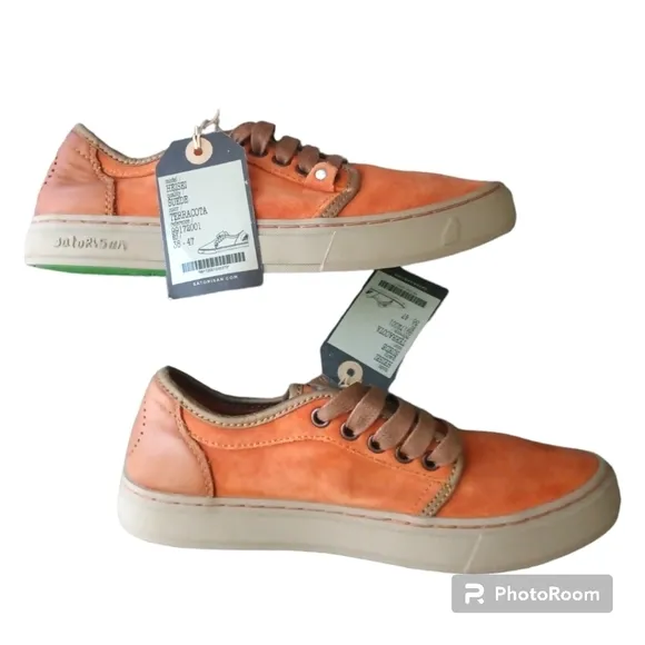 Satorisan Women's Heisei Suede Terracota Shoes. Size 37 US(6-6.5 Women).