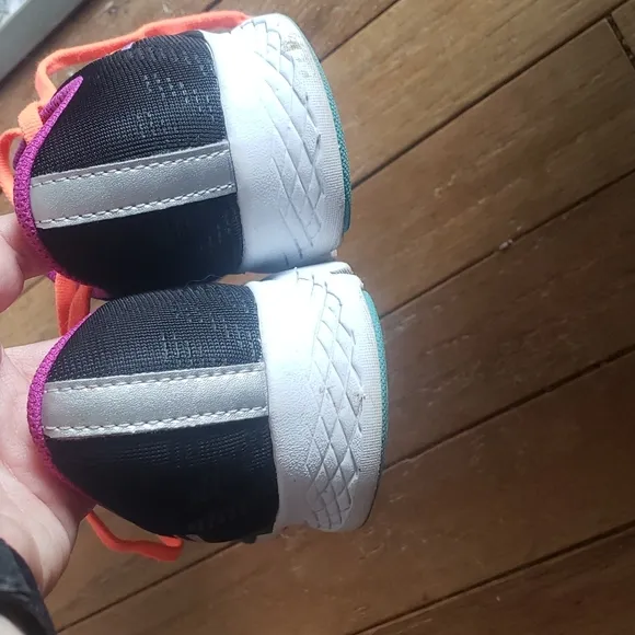 Saucony Ride 13 road running sneakers