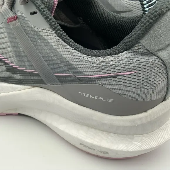 Saucony Tempus Alloy/Quartz Women’s Running Sneakers. Size 9.5.
