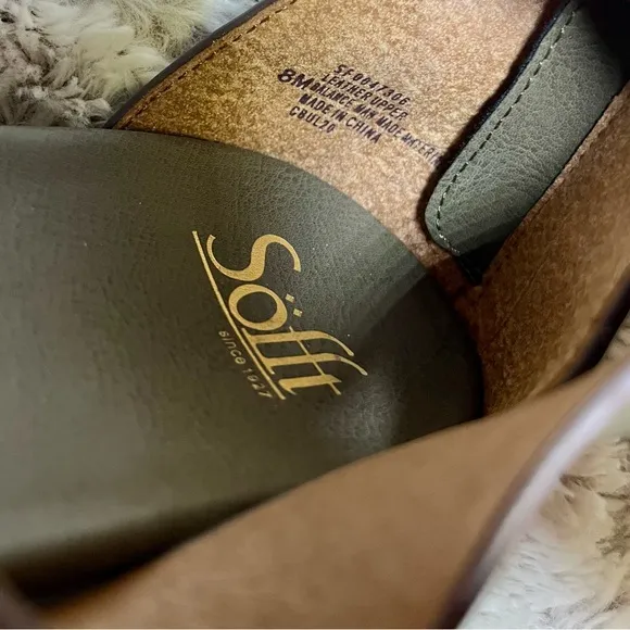 Söfft Women’s Forella Leather Strappy Comfort Sandals in Olive Green Size 8
