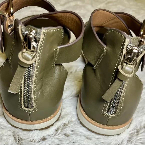 Söfft Women’s Forella Leather Strappy Comfort Sandals in Olive Green Size 8