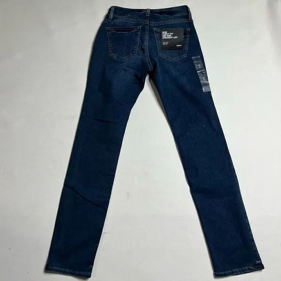 Silver | NWT Suki Curvy Fit Mid Rise Straight Leg Jeans