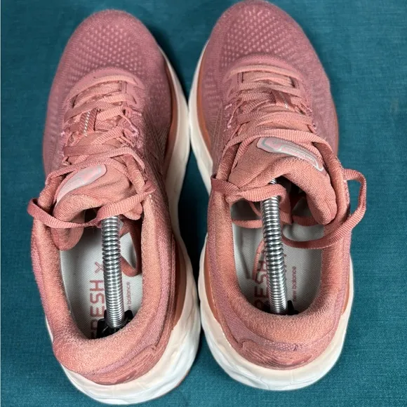 Size 10.5 - Women’s New Balance Fresh Foam More v3 shoes