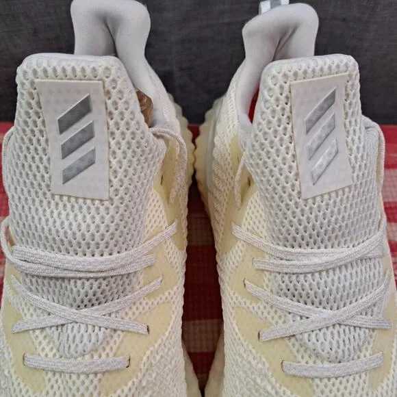 Size 8.5 Adidas Alphaboost Mens Running Trainers Sneakers EF1182