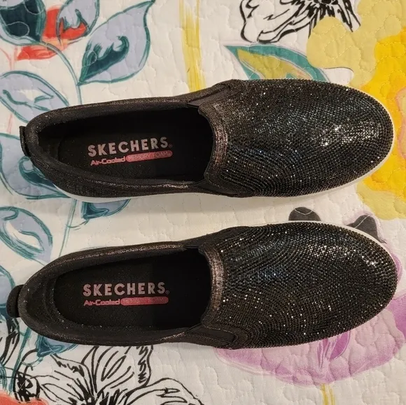 Skecher Street Los Angeles Slip On Shoes
