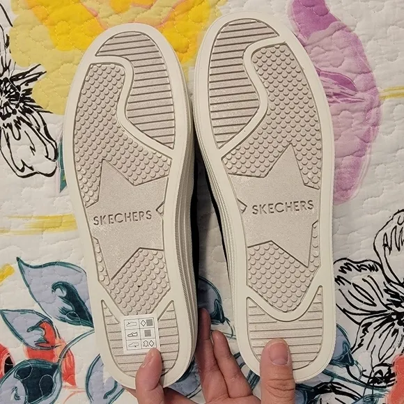 Skecher Street Los Angeles Slip On Shoes
