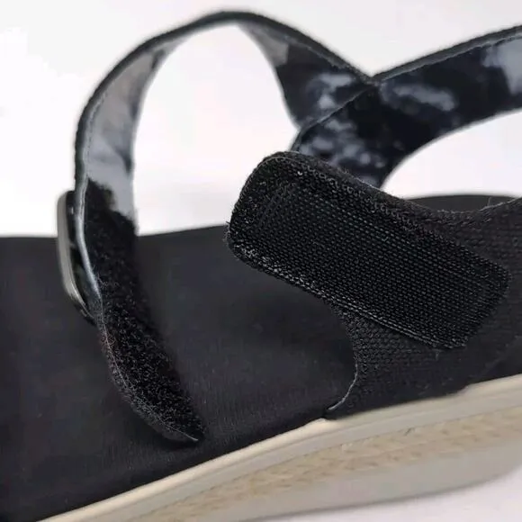 SKECHERS BOBS Platform Sandal Womens 9.5 Black Frayed Fabric Vegan NEW NWOB