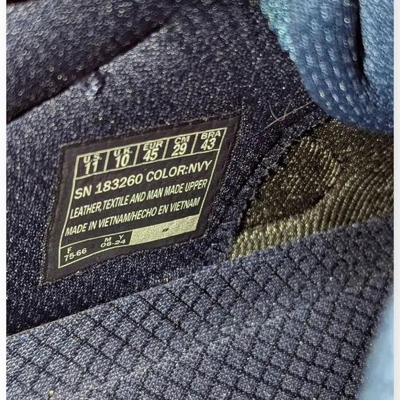 Skechers Court Frenzy Air-Cooled Memory foam Men's Size 11 Navy Blue