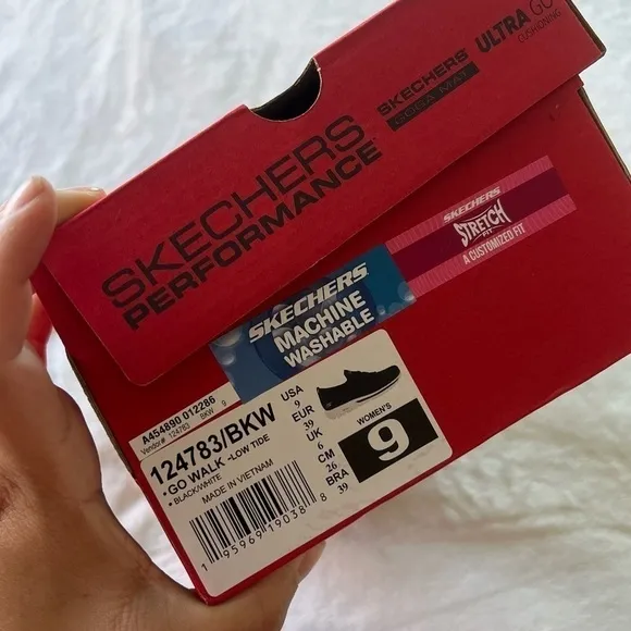 SKECHERS GOwalk Joy Sneakers - Fresh View