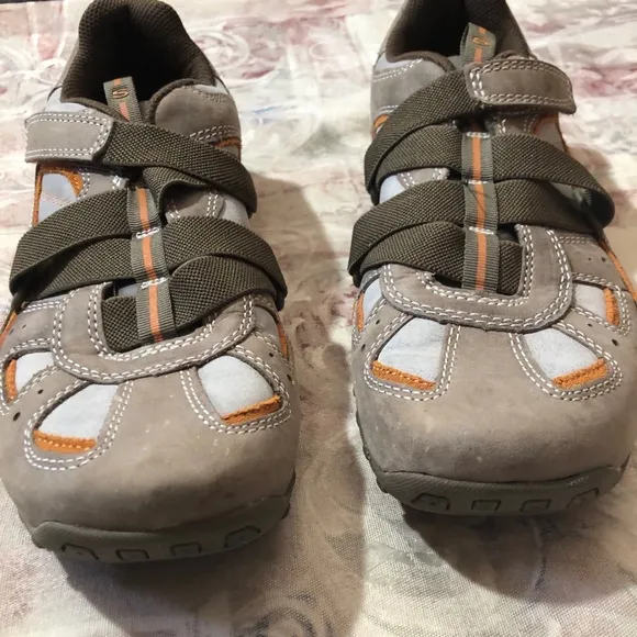 Skechers Leather Shoes
