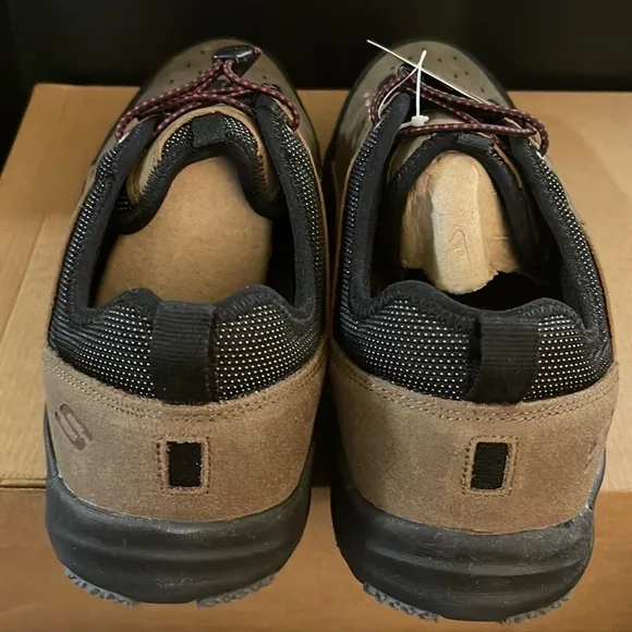 Skechers Men Classic Fit Air Cooled Memory Foam Size 12 Brown or Tan Black