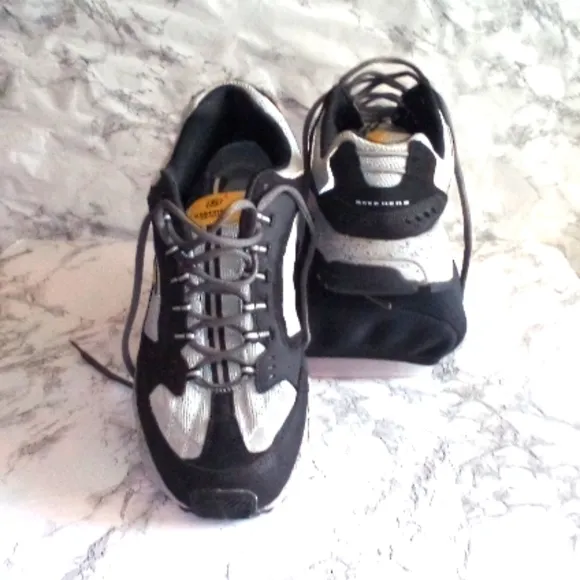 Skechers Men's Stamina-Cutback Shoe with Memory foam insoles size 14EW