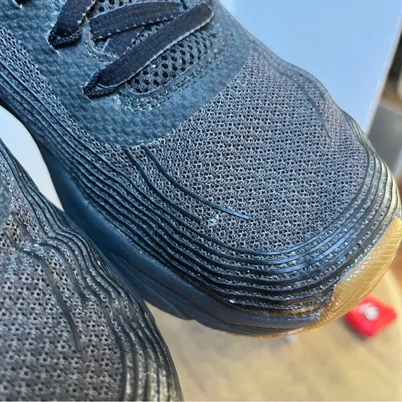 Skechers Ultra Go Run Max Cushion Running Shoe Black Sneakers Size 10