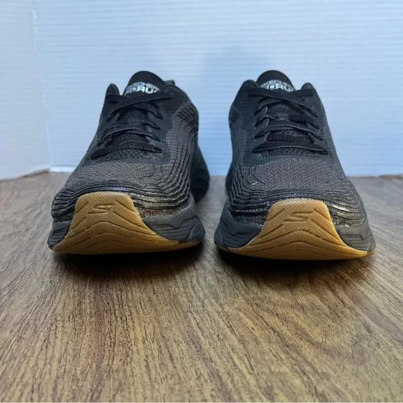 Skechers Ultra Go Run Max Cushion Running Shoe Black Sneakers Size 10