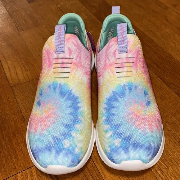 Skechers Unisex-Child Ultra-Flex Groovin Vibes Rainbow Tie Dye Sneaker sz 4 NWT