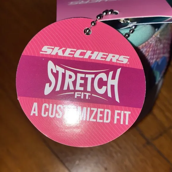 Skechers Unisex-Child Ultra-Flex Groovin Vibes Rainbow Tie Dye Sneaker sz 4 NWT