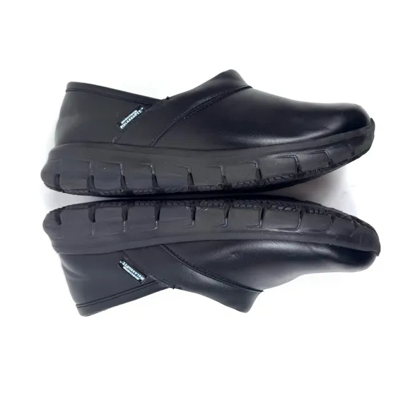 Skechers women Work Relaxed Fit Sure Track Bernal SR blk leather work shoes 7.5