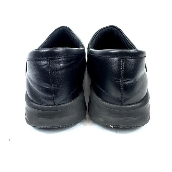 Skechers women Work Relaxed Fit Sure Track Bernal SR blk leather work shoes 7.5