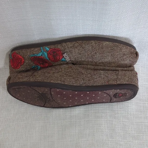 Skechers Women's Brown Slip-On Shoes Flat  Floral Embroidery Comfy 10