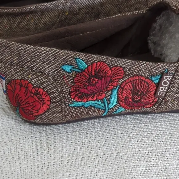 Skechers Women's Brown Slip-On Shoes Flat  Floral Embroidery Comfy 10