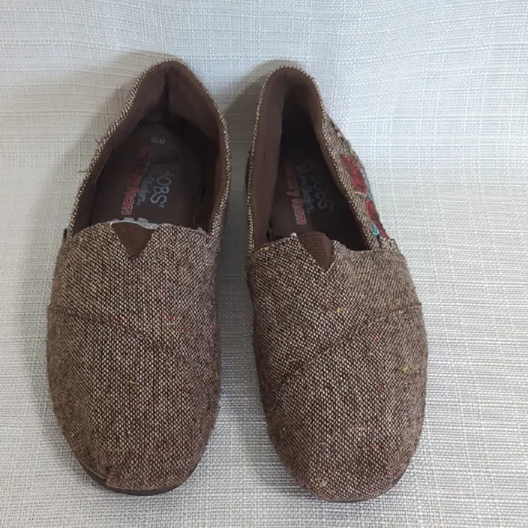 Skechers Women's Brown Slip-On Shoes Flat  Floral Embroidery Comfy 10