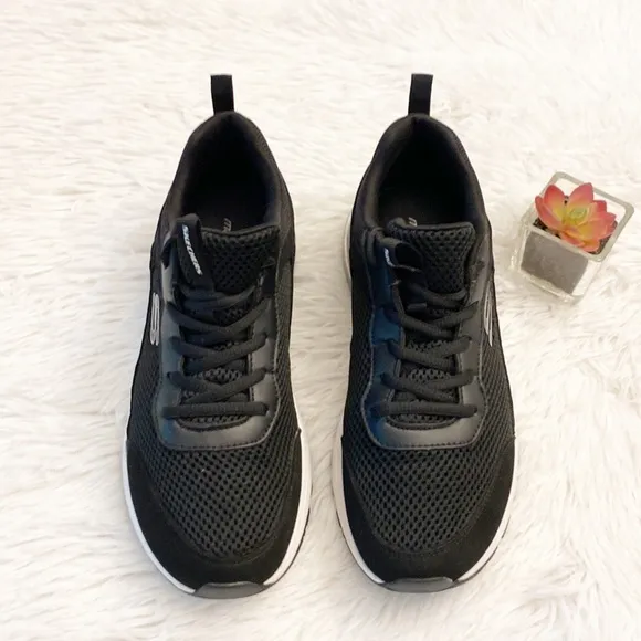 SKETCHERS Black mesh memory foam running workout athletic sneakers women 7.5