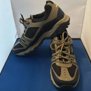 Sketchers men’s memory foam shoes, size 12